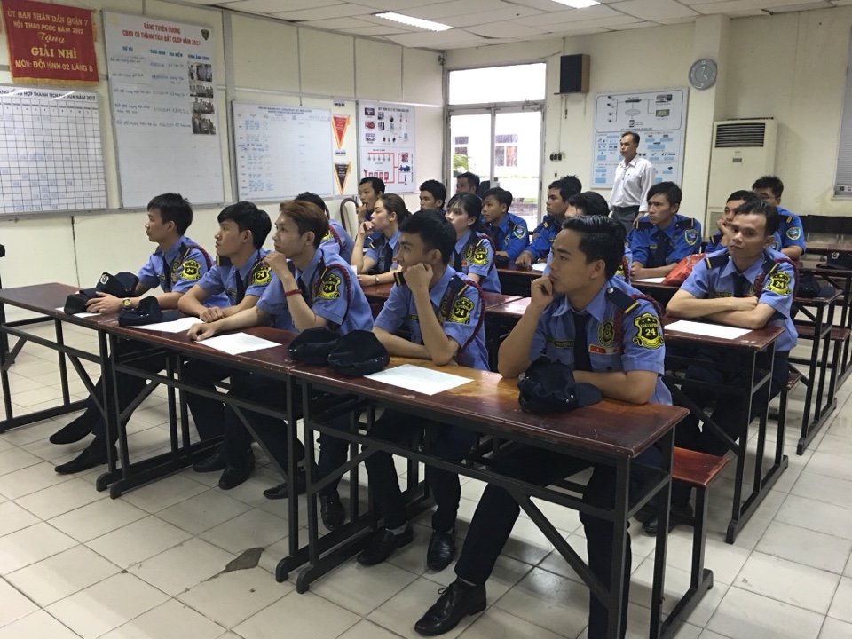 TUYỂN NHÂN VIÊN BẢO VỆ CHUYÊN NGHIỆP
